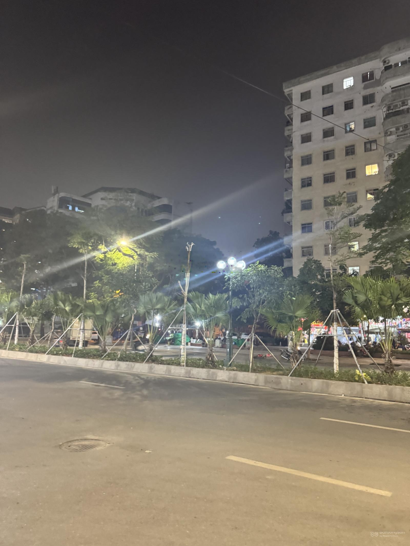 Bán căn hộ chung cư tầng trung Định Công, Phương Liệt - Thanh Xuân 55m2, SĐCC chỉ 3,2 tỷ
