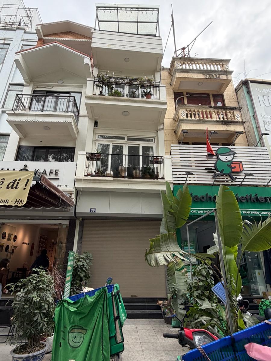 Mặt phố Vạn Phúc, Ba Đình, Siêu hiếm, 53m, 5 tầng giá 32 tỷ, duy nhất, vỉa hè kinh doanh ở sướng