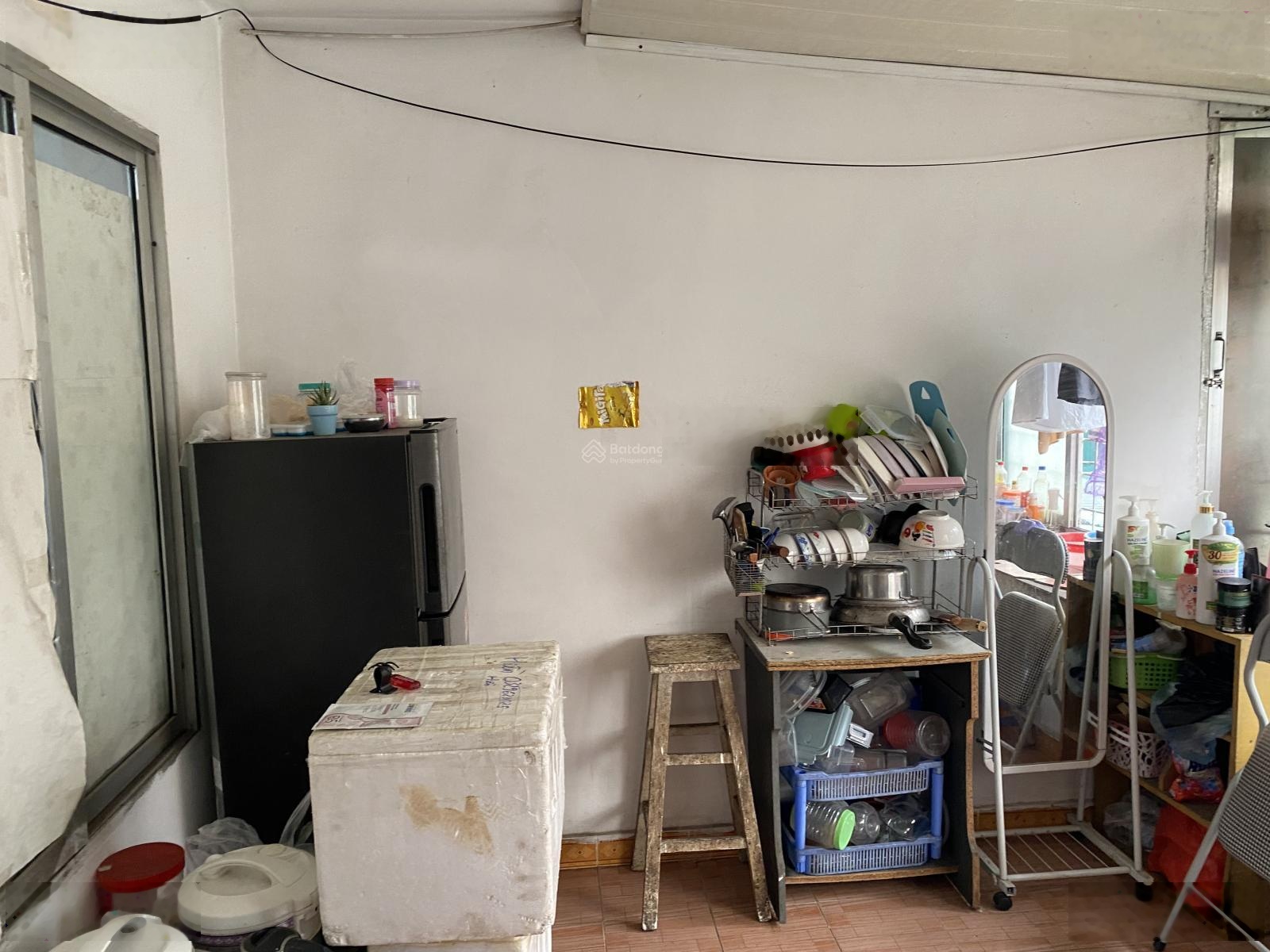 Chính chủ cần bán gấp tập thể tầng 3, 3PN, 2WC tại Phường Thanh Xuân Bắc, 4,5 tỷ, 65m2 sổ 41 m2