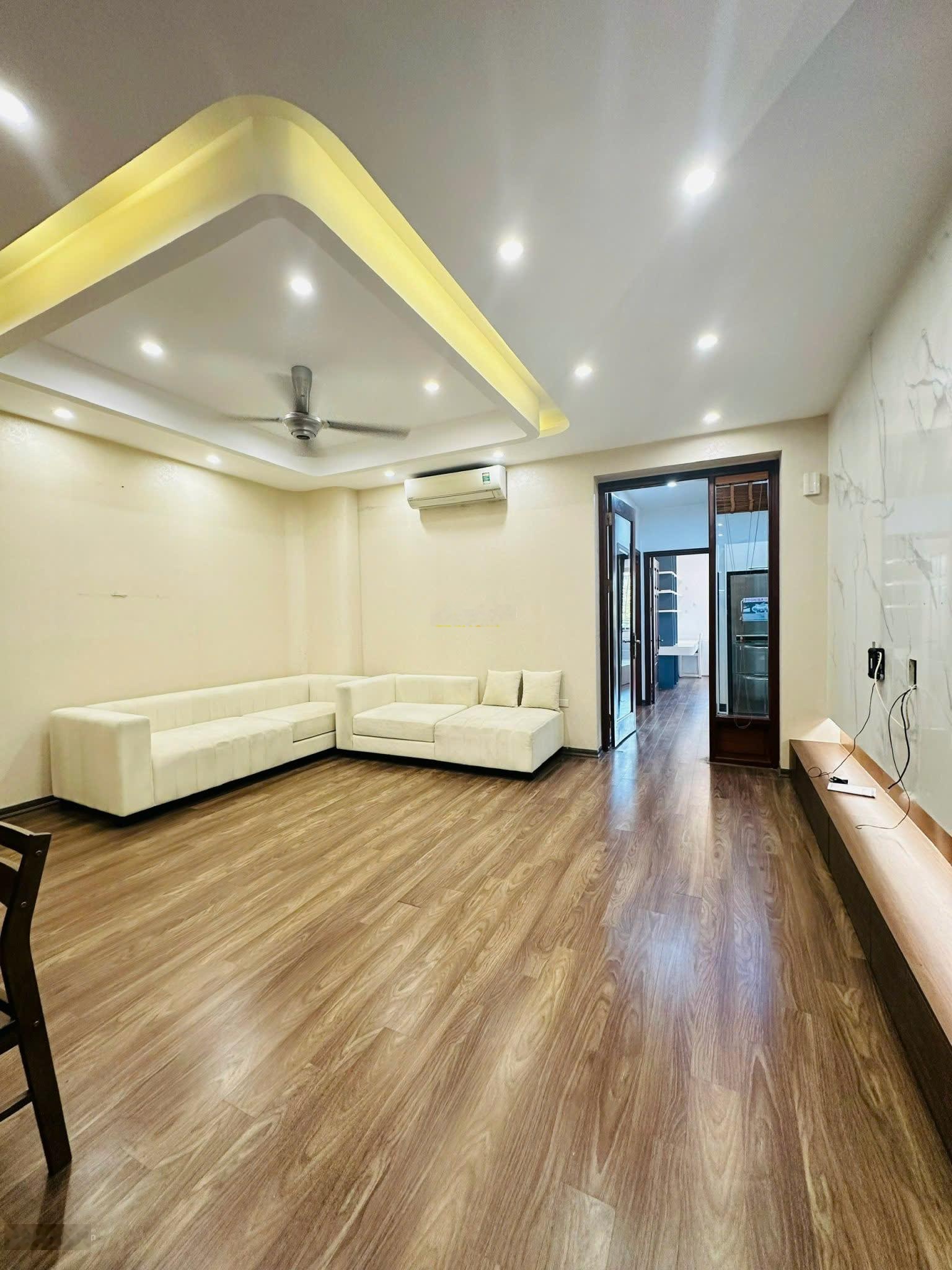 Cho thuê căn hộ chung cư 4F Trung Yên - 85m2 - giá 12tr. LH 0888177100