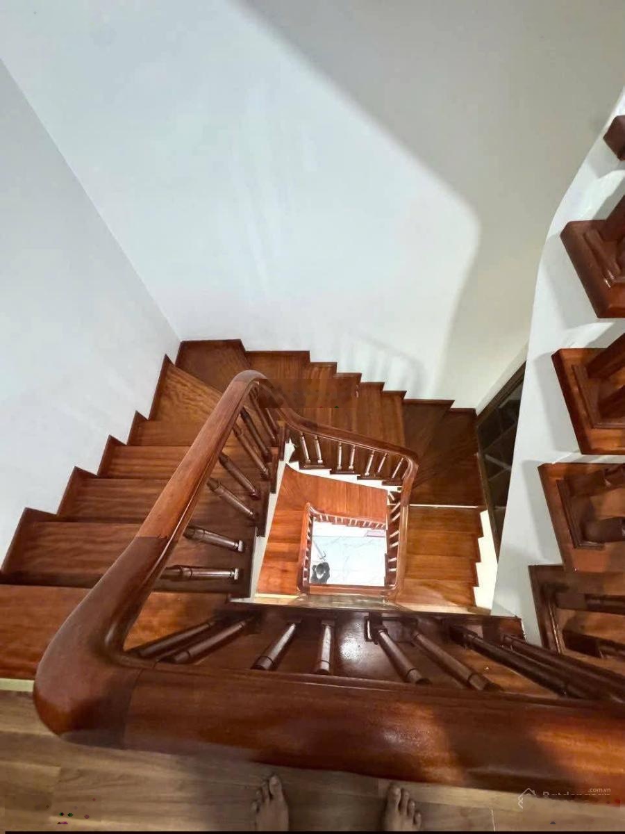 Lô góc phố Đại La nhà đẹp 2 thoáng, 50m ra phố, gần Đại học Bách - Kinh - Xây. 45m2 x 5T hơn 8tỷ