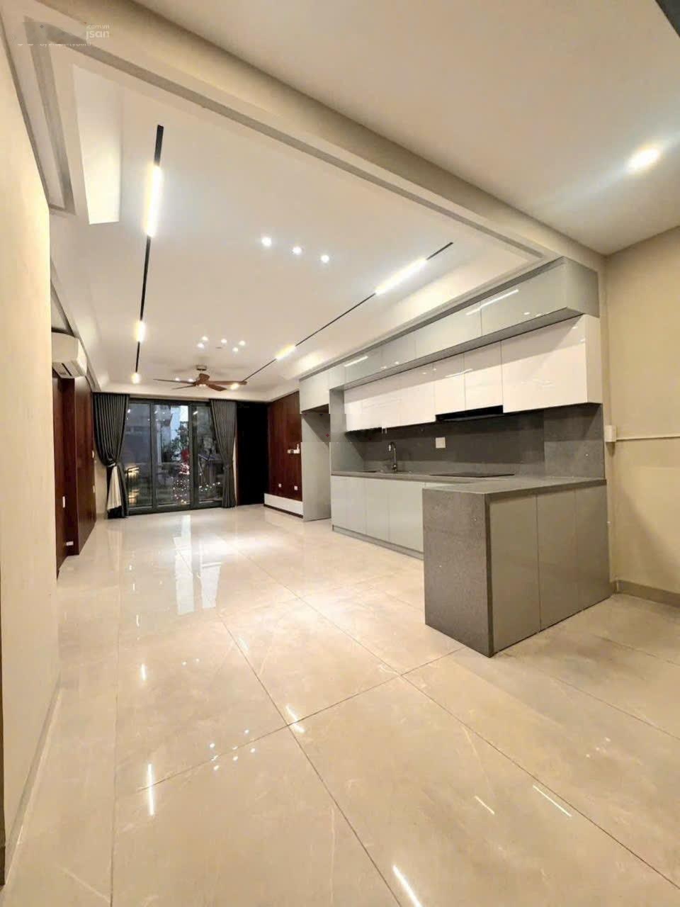 Nhà phố hồng tiến, bồ đề, 6 tầng thang máy, gara, chỉ 14 tỷ, dòng tiền đỉnh