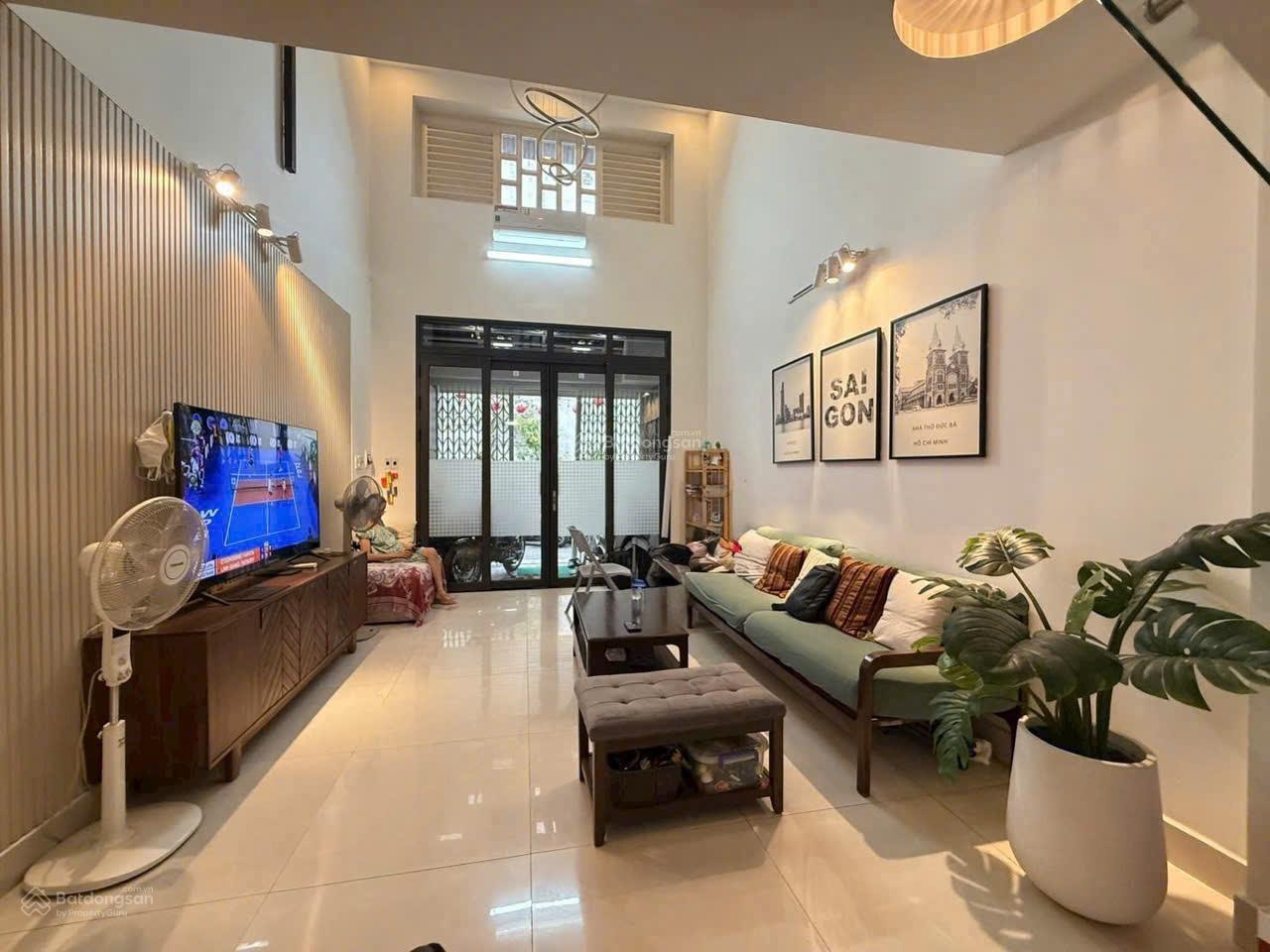 Bán nhà Phạm Văn Chiêu Phường 9- ôtô 7c vào nhà* 85m2* 4 tầng 9 tỷ Đang cho thuê 28tr/Tháng