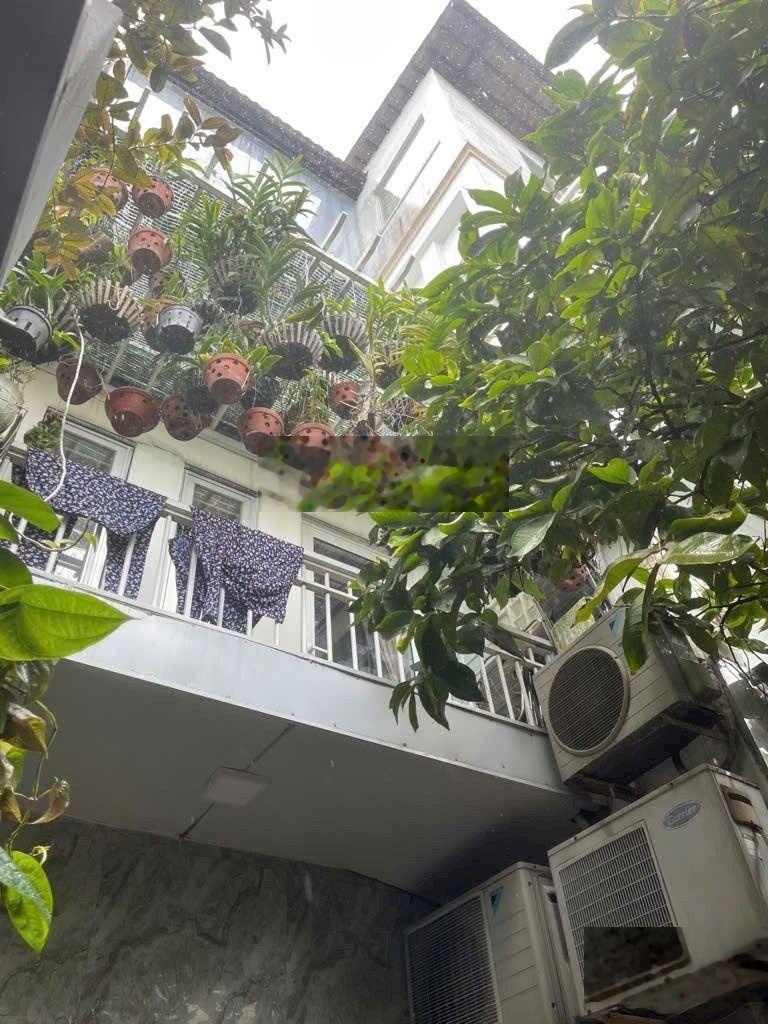 Hiếm có, khó tìm. Biệt thự mini 80 m, gần CV Làng Hoa Gò Vấp.