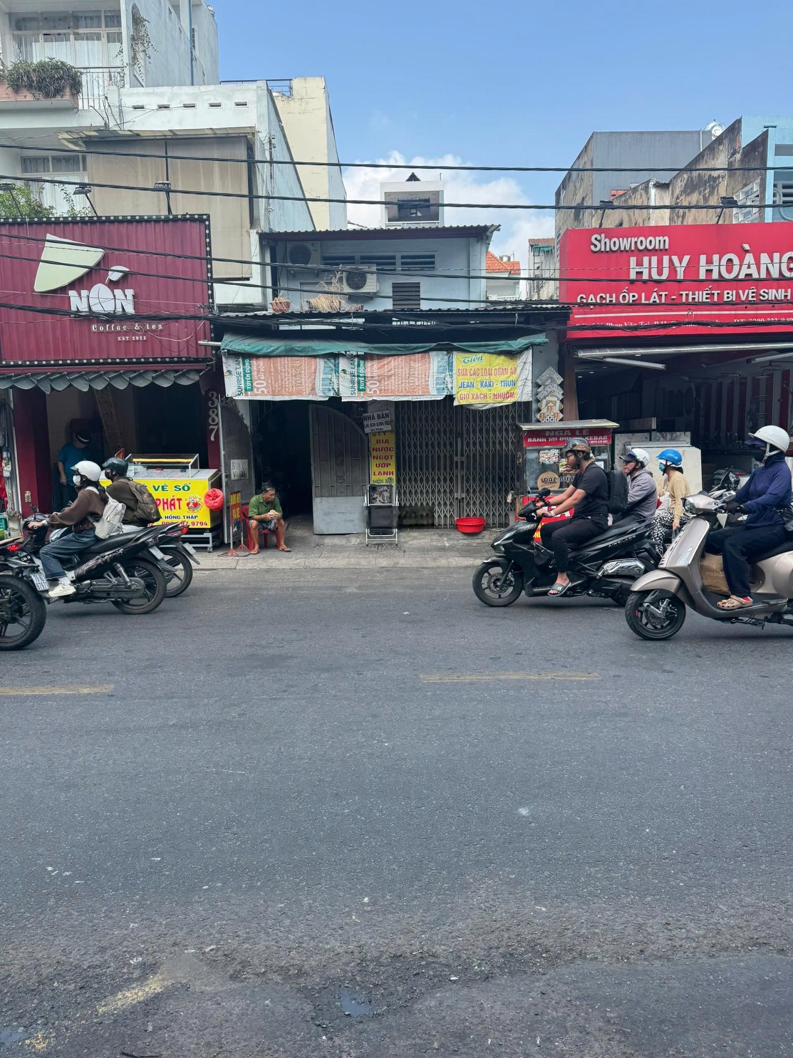 Bán nhà mặt phố 389 Phan Văn Trị, 17 tỷ, 80.2m2,n Trị, 17 tỷ, 80.2m2, view đẹp, mặt tiền rộng 5.13m