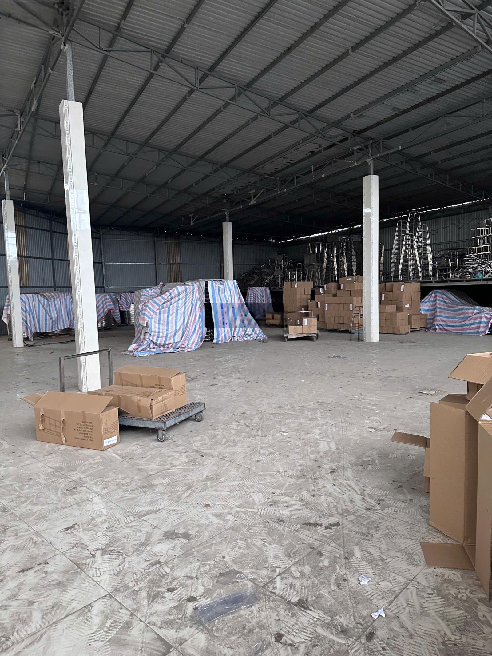 Cho thuê kho xưởng 1.000 m2 giá 40 triệu / Đường Tỉnh Lộ 835 xã Phước Lợi Bến Lức Long An