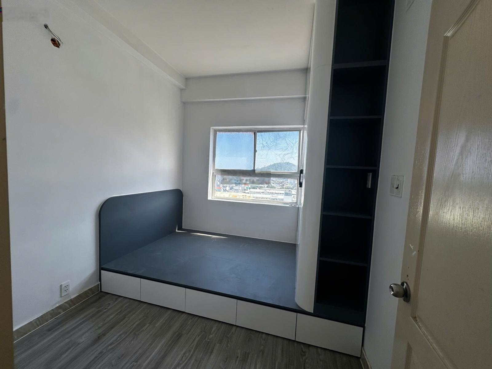 Chính chủ bán chung cư Hoàng Quân, Nha Trang, 55m2, 2PN nội thất đẹp giá chỉ 2.5 tỷ