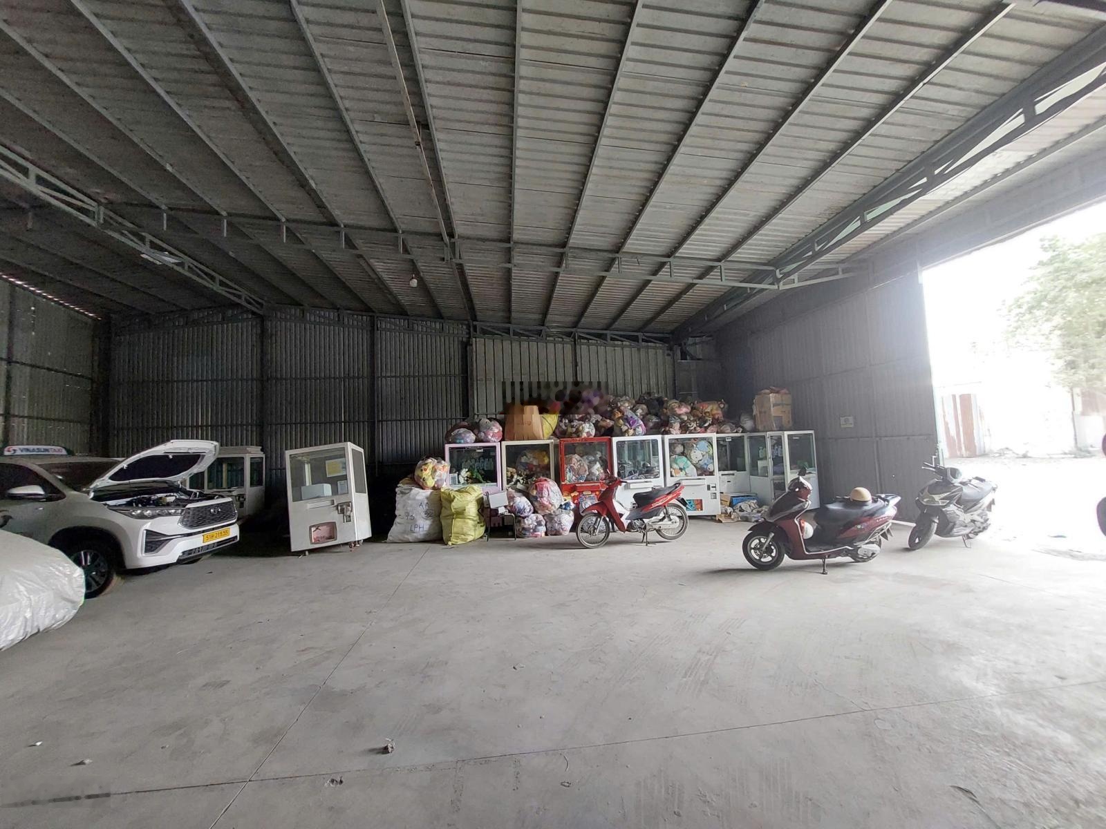 CHO THUÊ Kho 600m² - Mặt tiền Gò Ô Môi, Quận 7 (Xe Container vào tận nơi).