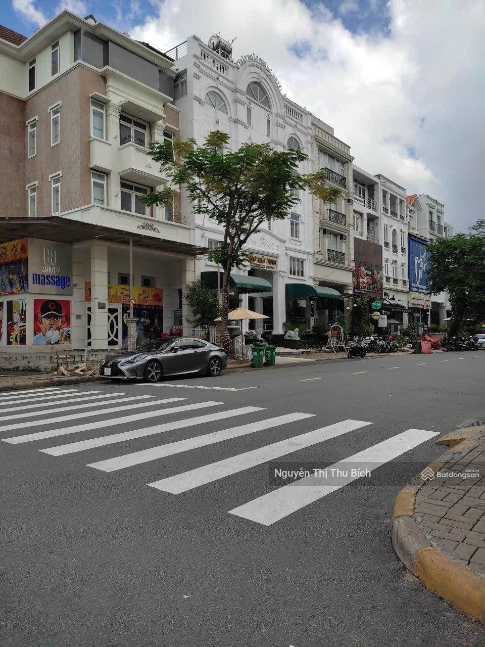 Mặt tiền quận 7 - lý phục man - 5 tầng - 4x15m - nhích 9 tỷ