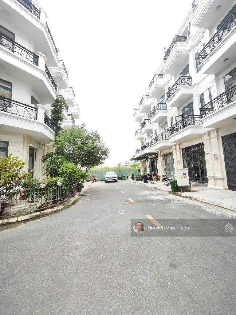 Nhà phố compound vip an phú đông q12 - sát gò vấp - dòng tiền 30tr/tháng!