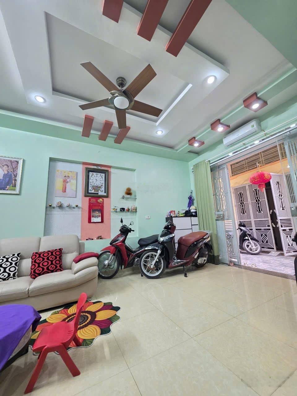 Nhà dân phố Nguyễn Tường Loan tìm chủ mới
