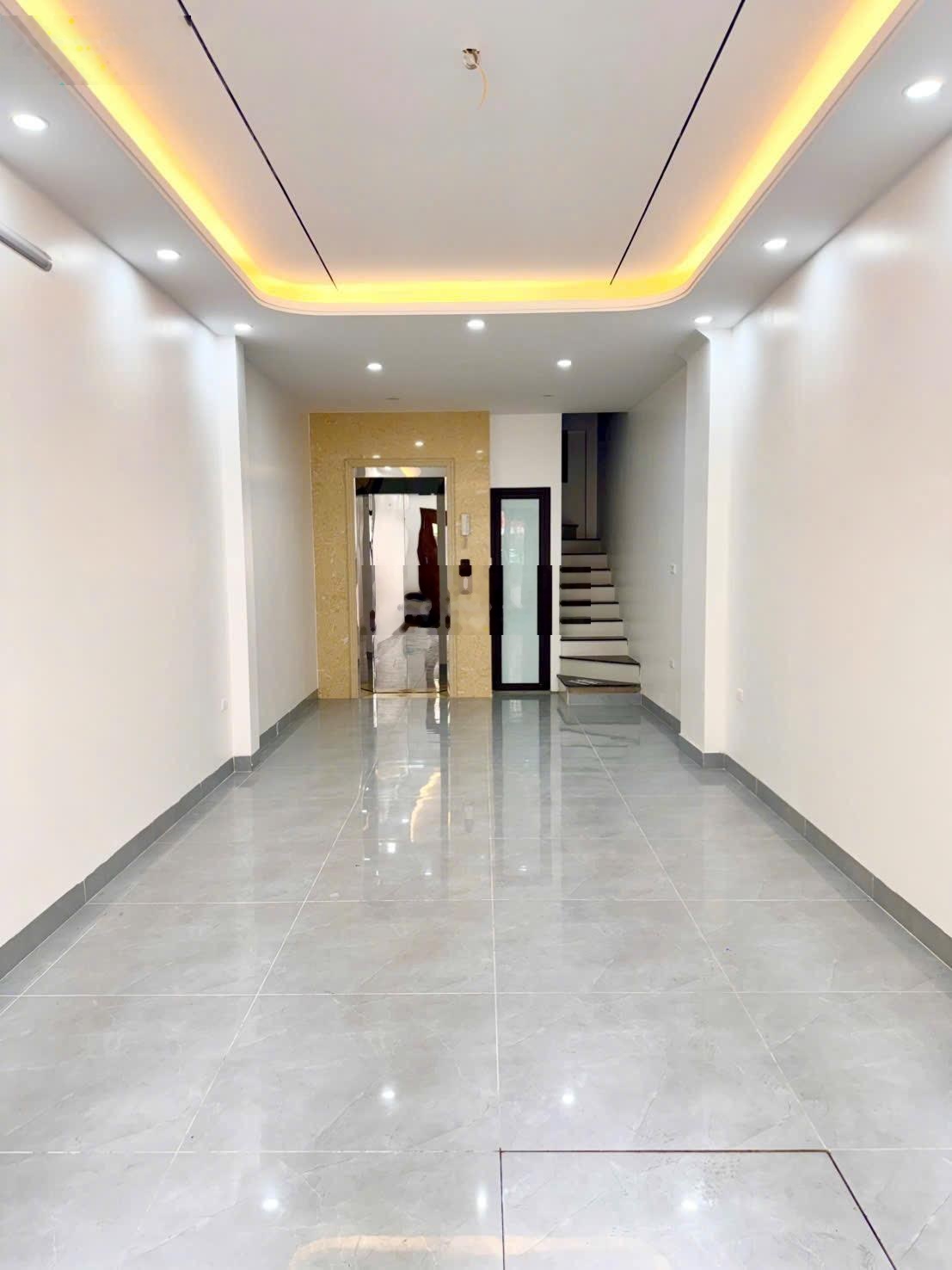 Bán nhà ngõ phố Xuân Đỉnh, ngõ thông, ô tô. DT 48m2. MT 3.55m hậu 3.55m. 6 tầng 1 tum thang máy đẹp