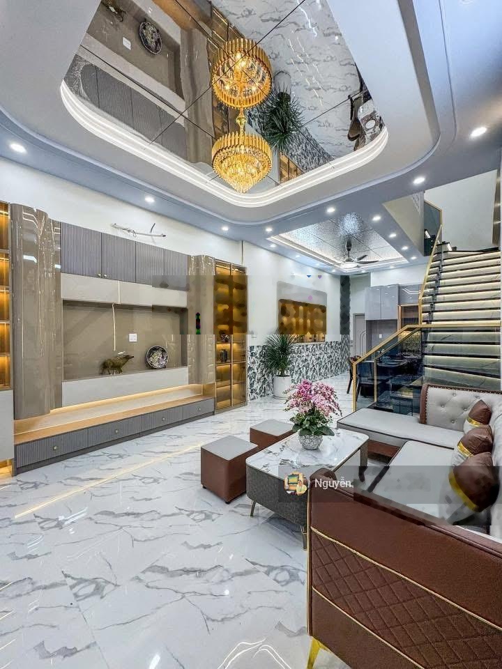 Nhà mới lên sóng Lâm Văn Bền Lotte ngang 4.5m dài 18.3m nhà 3 tầng 4 phòng ngủ chỉ 7.9 tỷ