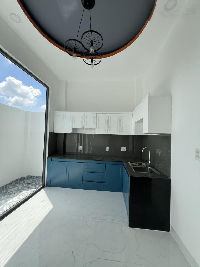 HXT nhà 3 tầng chỉ 5.4 tỷ TL sát Vinhomes Grand Park Q9, Nguyễn Xiển cạnh Vành Đai 3
