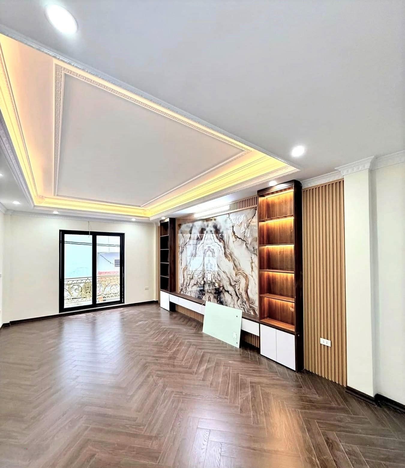 Bán nhà riêng phố Kim Mã Ba Đình 45m 6 tầng thang máy 10.5 tỷ