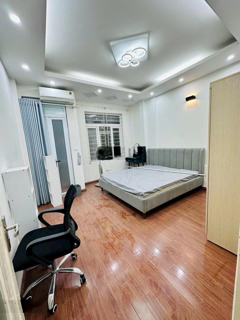 Nhà phố Trường Chinh (Thanh Xuân) 53m 5 tầng giá 14 tỷ - Nhà đẹp sát phố - Đầy đủ nội thất sổ đẹp