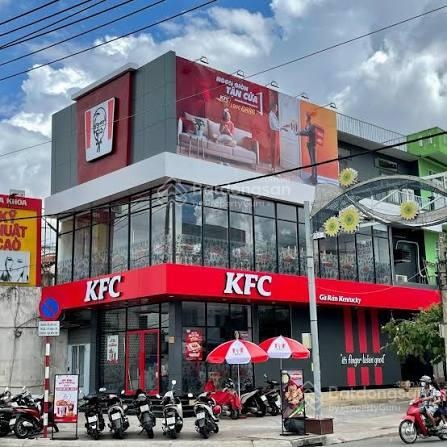 Cho thuê MBKD lô góc phố Vũ Phạm Hàm.Diện tích 150m2 x 4 tầng,MT lô góc 15m vị trí đẹp nhất phố