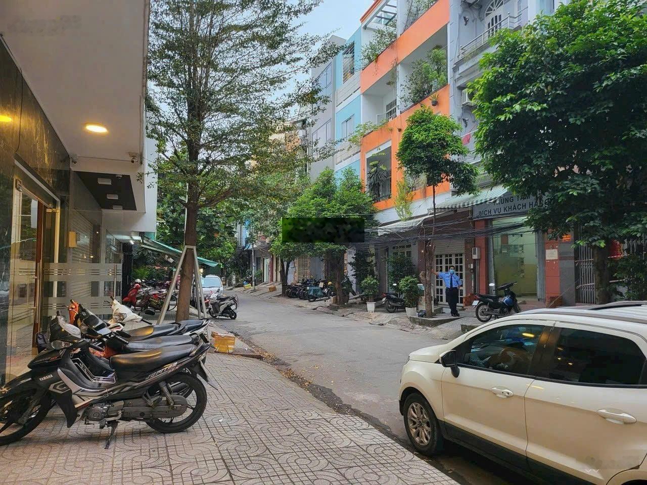 Bán gấp CHDV cao cấp hẻm 6m Nơ Trang Long, Dt 5X18m, 4 tầng mới, HĐT 70 triệu/tháng.