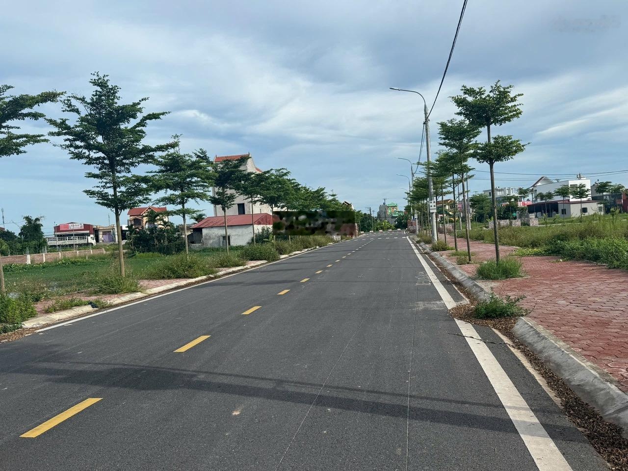 700 triệu sở hữu ngay 100m gần kcn hà long!