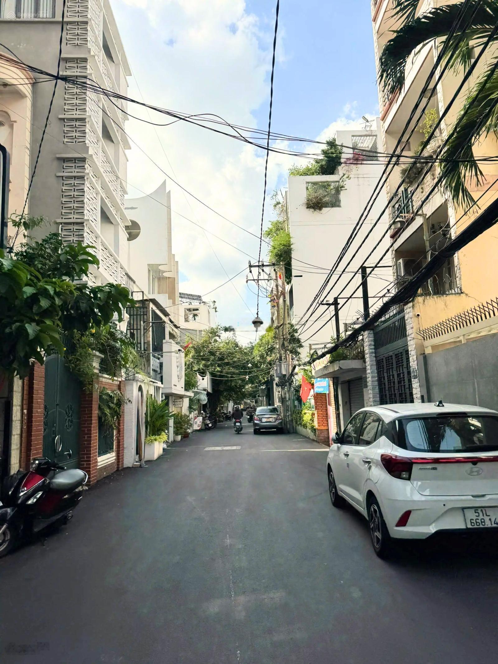 Hẻm xe hơi Cao Thắng phường 12 quận 10 (3.5mx14.5m) trệt 3 lầu sân thượng giá 13.8 tỷ.