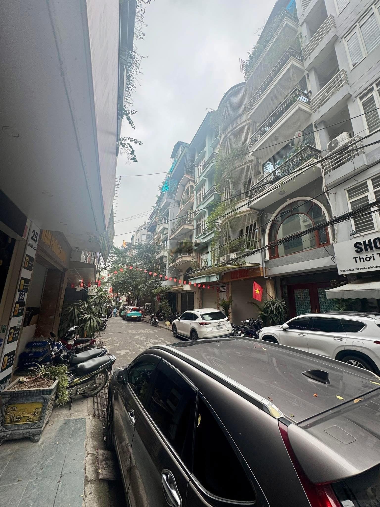 Bán nhà phố pháo đài láng phân lô lô góc 3 mặt thoáng 6tthang máy kinh doanh dt 60m*6t*4,5mt:28,5 t