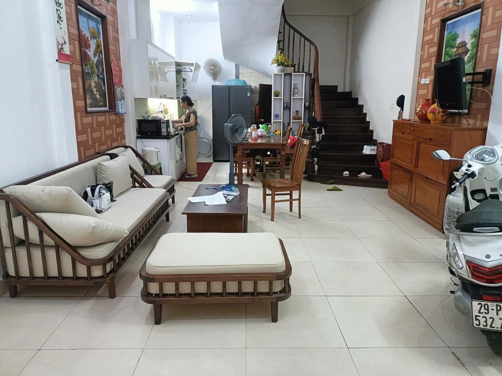 Bán nhà - Khu phân lô cực hiếm - Phạm Tuấn Tài - Cầu Giấy - 50m2 - 5 tầng - MT 5m - Ô tô tránh