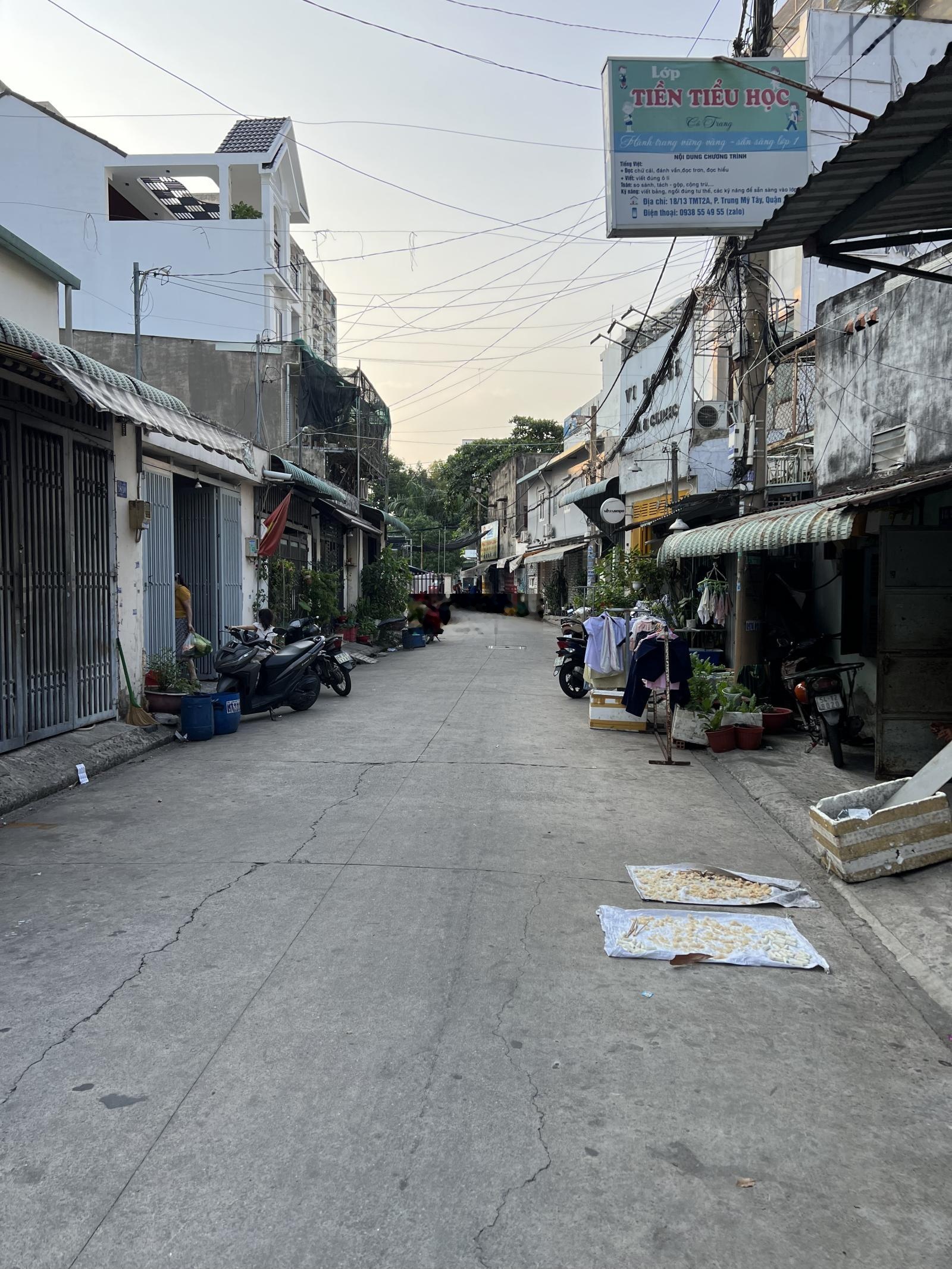 Mt hẻm 6m thông - trung mỹ tây 2a - 84m2 - dãy trọ cho thuê 7tr/th- chỉ 6,3tỷ (tl)