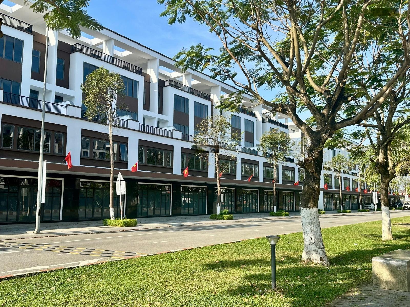 Shophouse 5 tầng khu đô thị phú mỹ quảng ngãi chỉ 4,5 tỷ