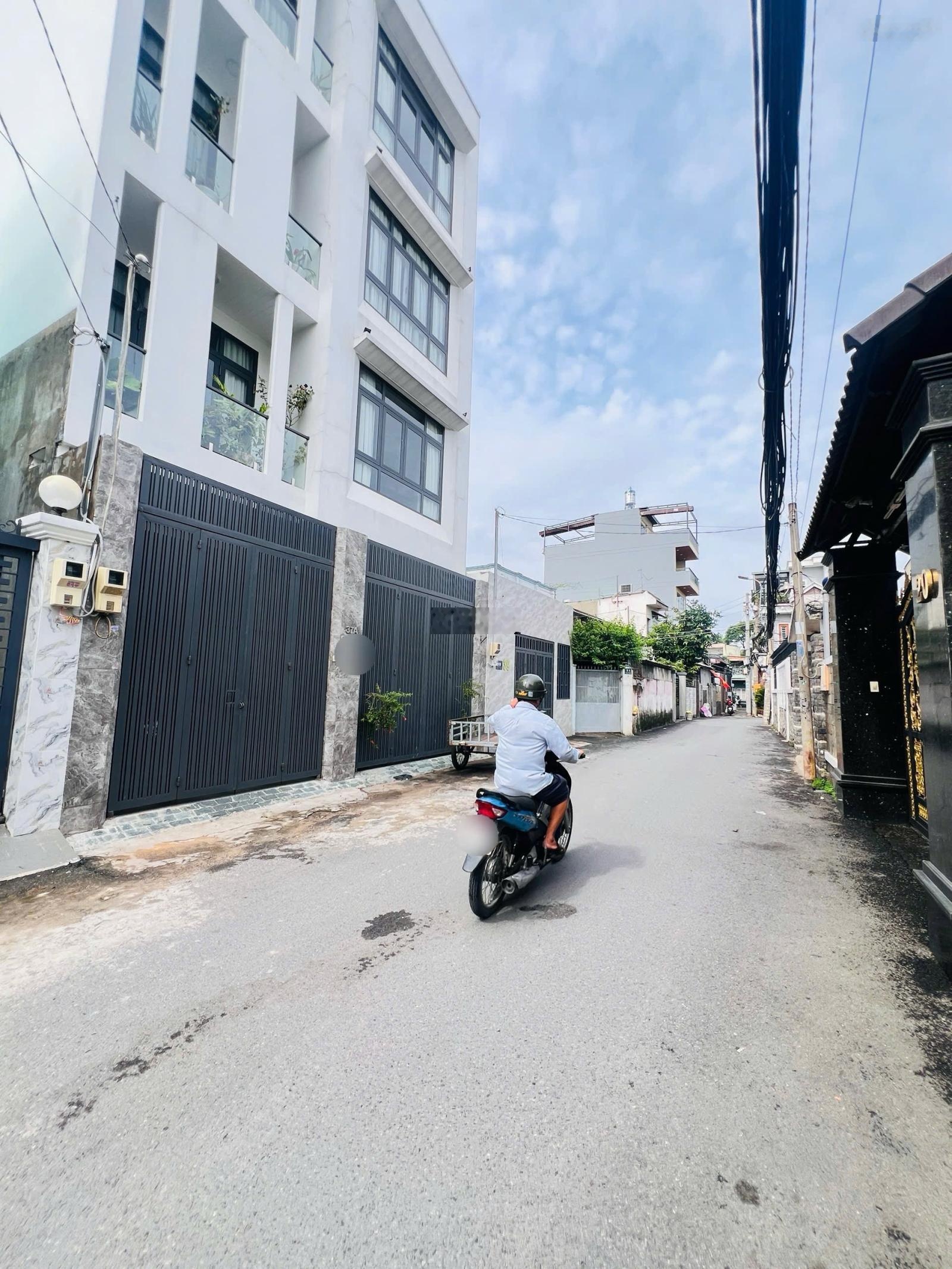 6.2 tỷ - đất mặt tiền - Kha Vạn Cân cạnh Chợ Thủ Đức - rất hiếm, ngang 6m được xây full đất