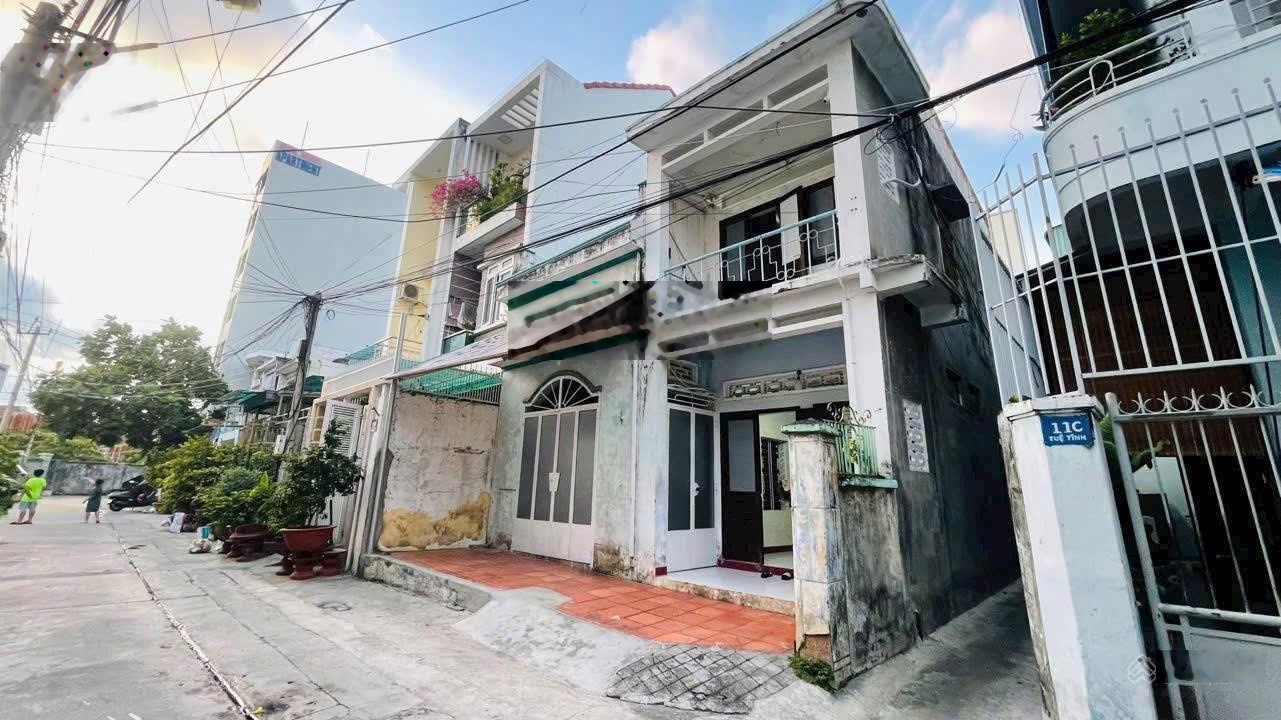 Nhà 2 mặt tiền đường ô tô Tuệ Tĩnh - Nha Trang cách biển chỉ 400 mét