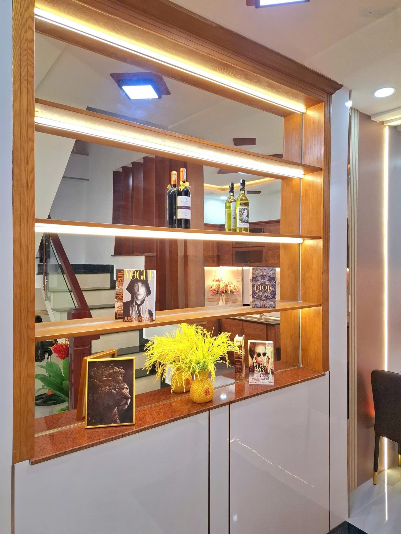 Chỉ 5 tỷ 4 nhà đẹp gò vấp, xe hơi tới cửa, không mua tiếc