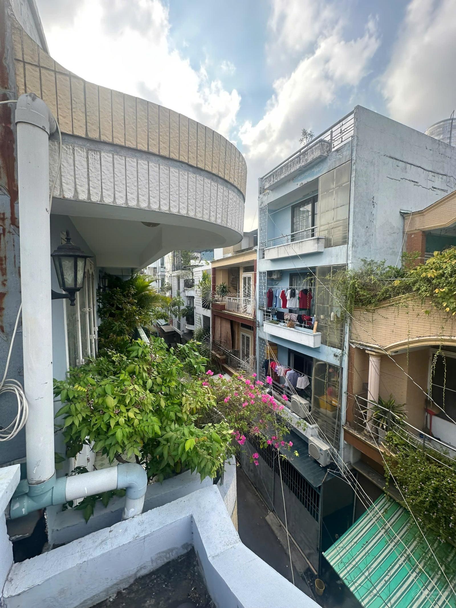 Chính chủ lâu đời bán nhà trung tâm hẻm 50 Quang Trung thông Nguyễn Oanh ngang 5x20 (CN90m2) 12,5ty
