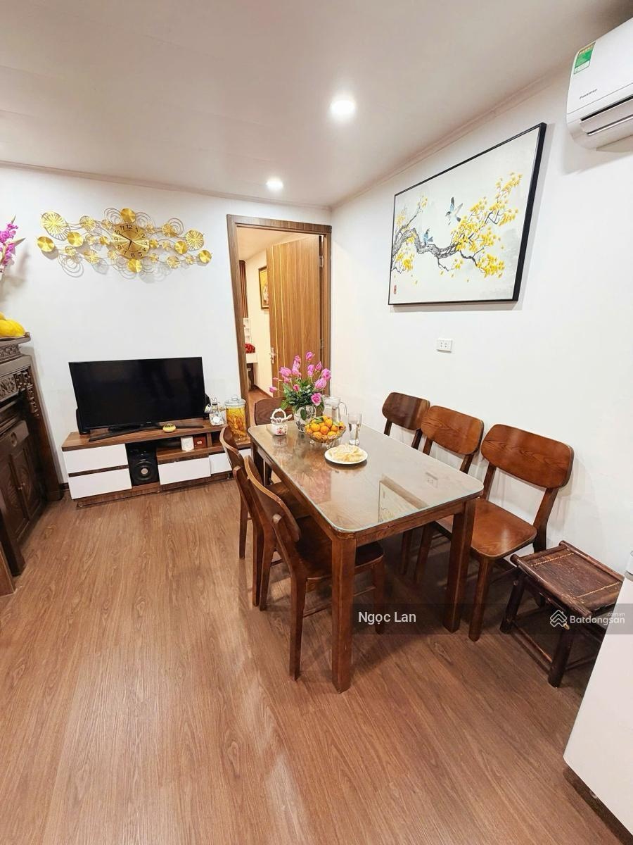Duy nhất căn hộ Kim Liên tầng 2 sổ đỏ tt to nhất 52 /100 m2 nhà lô góc cực đẹp 3 ngủ 2 vs full xịn