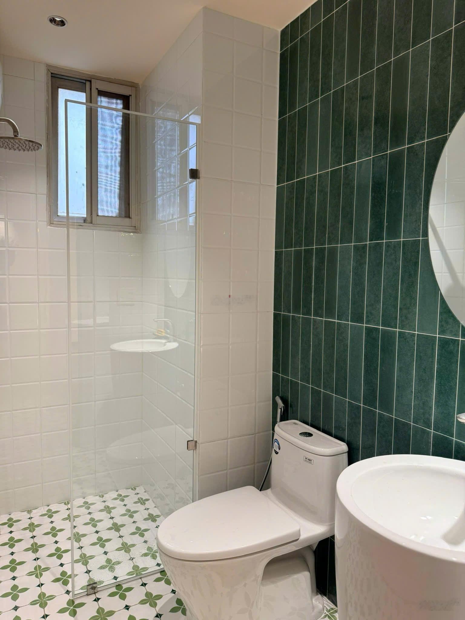 Cho thuê căn hộ ParkView,106m2,3PN nhà mới đẹp, giá rẻ . LH : 0949177289 Em Hạnh .
