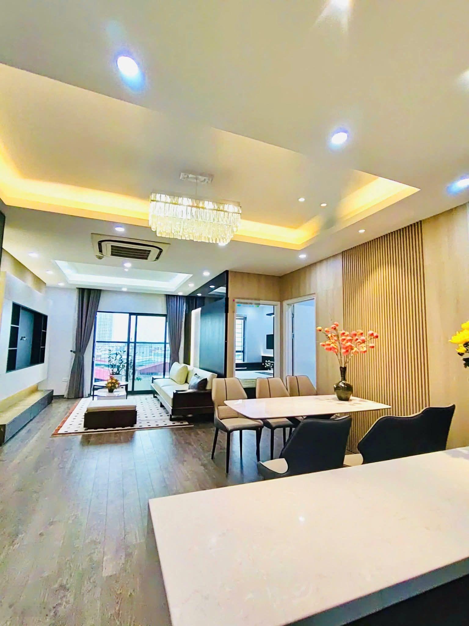 CÓ 102! Chung cư gần An Bình City Phạm Văn Đồng, lô góc, view hồ, 75m, 2pn, 2wc giá nhỉnh 5 tỷ.