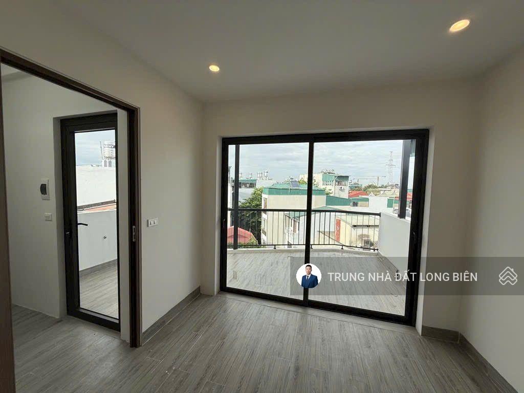 Nhà đẹp việt hưng 35m2 x 5 tầng mới xây 3 ngủ đầy đủ công năng gần bigc sang phố cực tiện