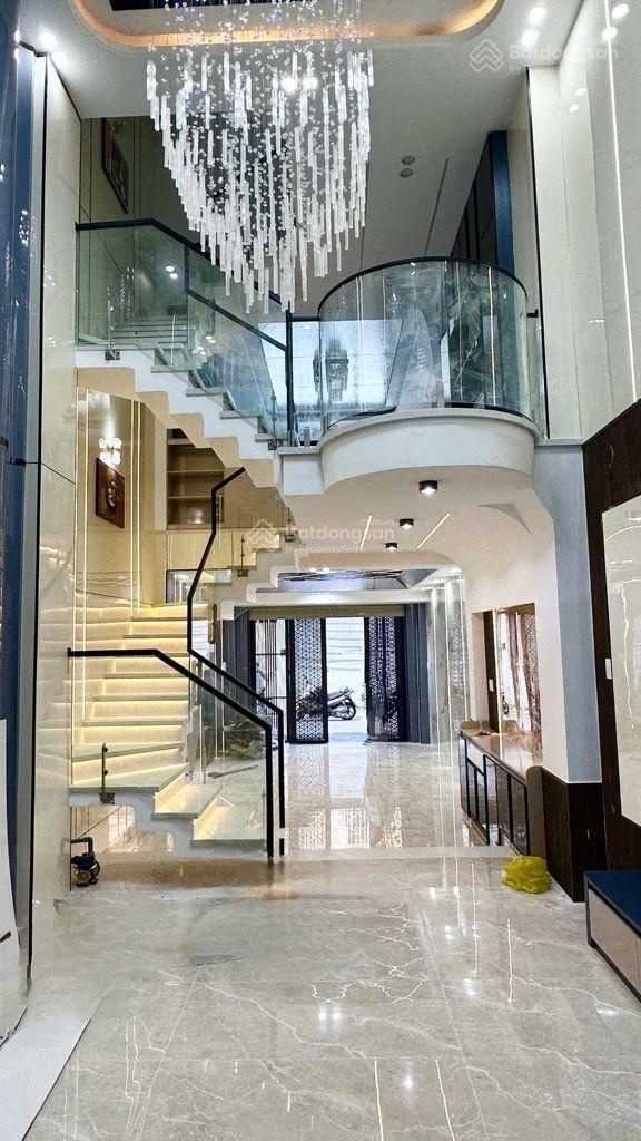 Bán nhà 5 tầng Mt đường số 27 phường 6 quận gò vấp DT50m(4*13) giá 9,5tỷ đường thông 8m