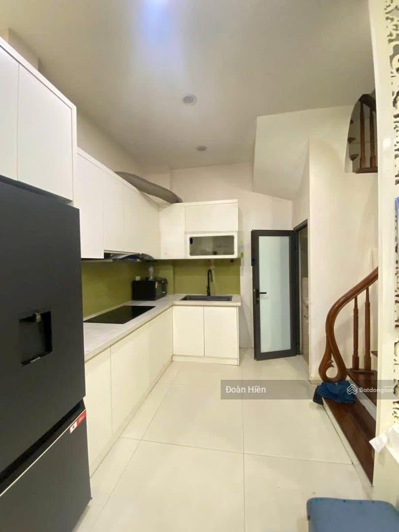 Tin thật! Bán nhà riêng phố Đội Cấn, 50m ra ô tô, ngõ thông, nhà mới full NT, ko QH, 38m*5t