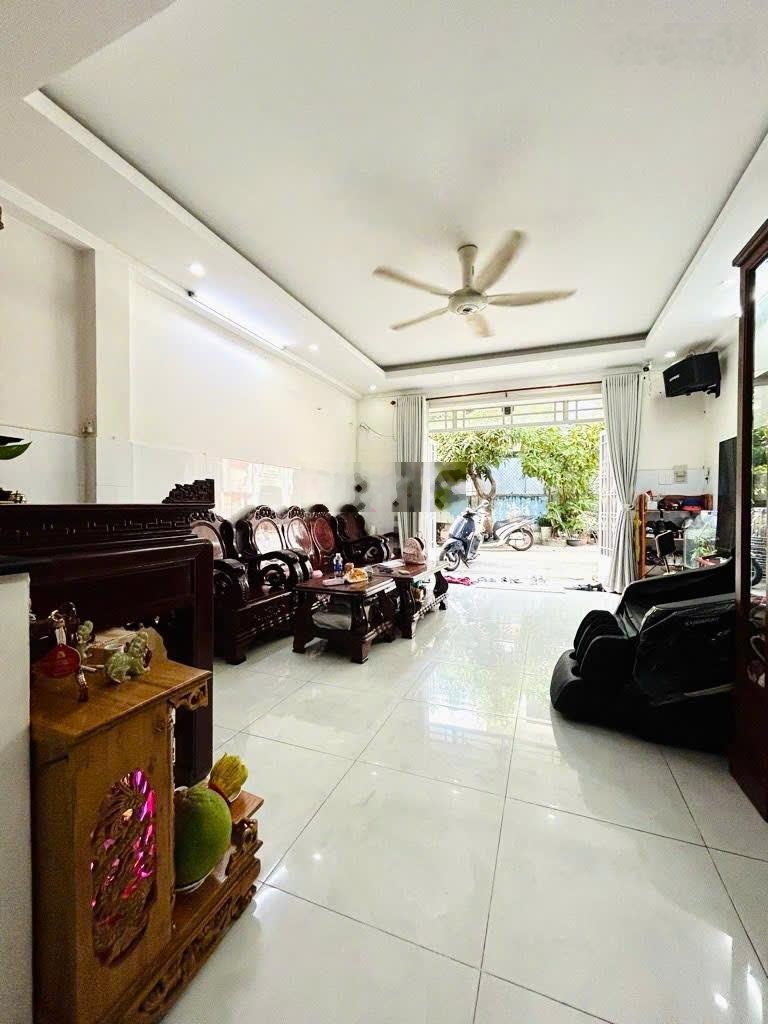 Cạnh lotte quận 7 nhà rộng xây kiên cố ngang gần 5m chỉ 6 tỷ nhỉnh xíu xiu