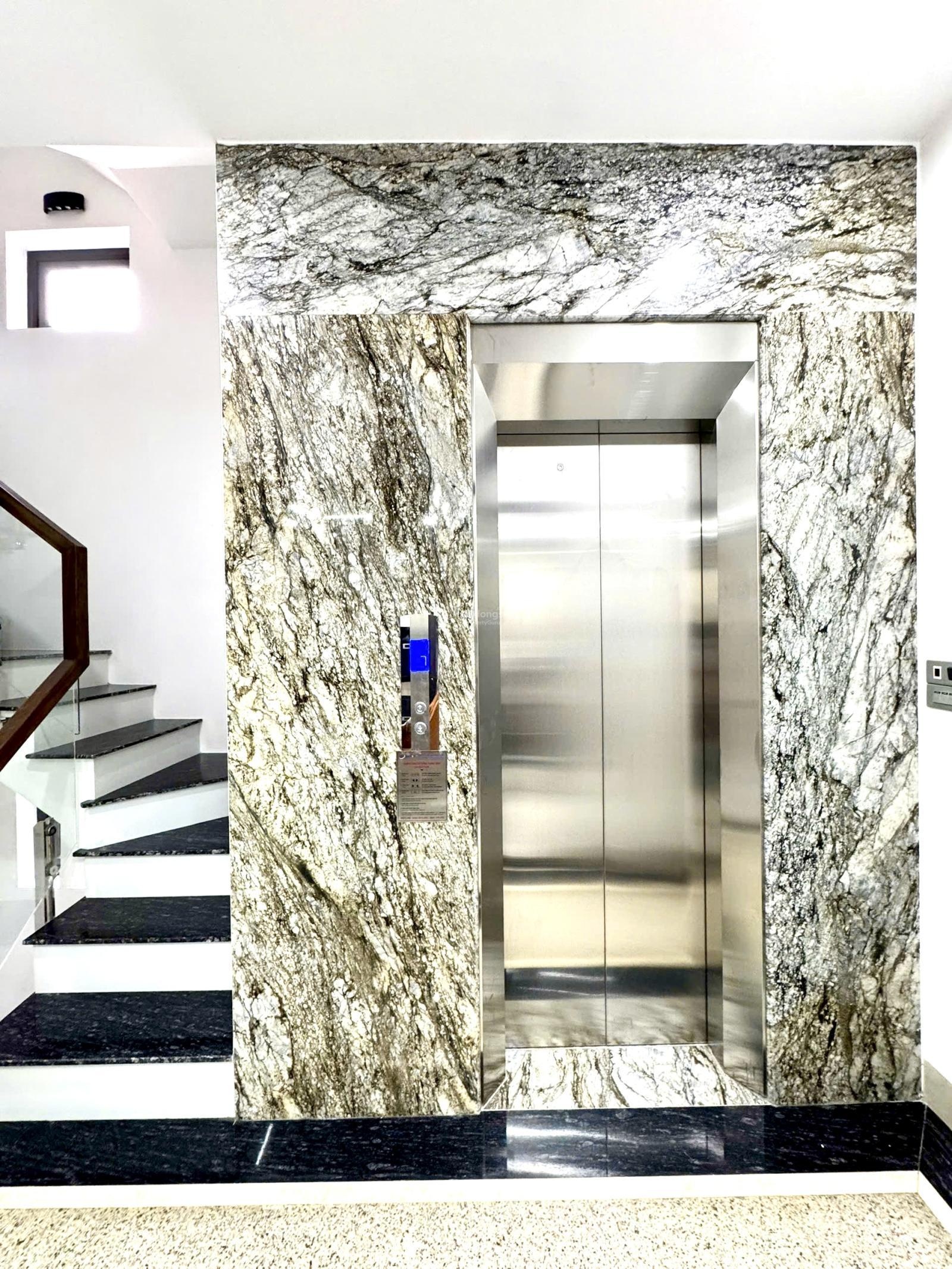 Chính chủ cần bán gấp nhà dân xây mới trung tâm phố cổ Ngọc Lâm - Long Biên, Hà Nội