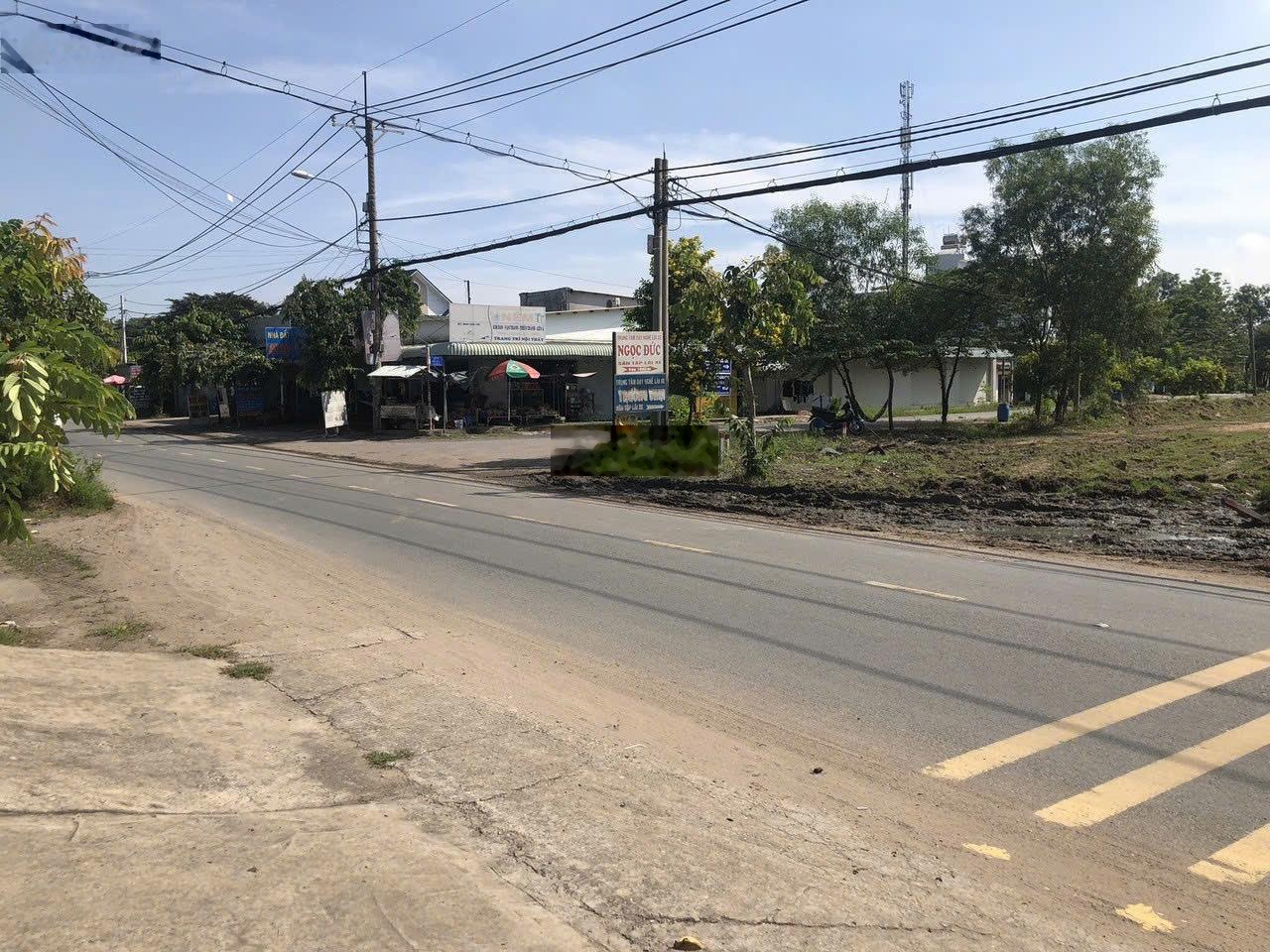 Cần Bán Lô 124m2 Ngay KDC Đường Otô. Cách Chợ TĐC Đại Phước Vài Phút, Cách Phà Cát Lái 3Km. Sổ Sẵn