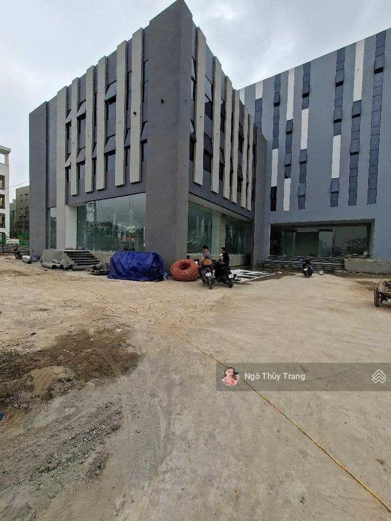 Siêu phẩm tòa nhà đa năng mặt phố Phúc Lợi 4 thoáng, lô góc 42m, tiềm năng khai thác cực đỉnh