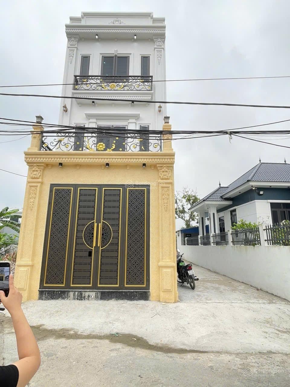 Xích Thổ, Hồng Thái, An Dương, Hải Phòng nhà 3 tầng thiết kế hiện đại, mới xây xong
