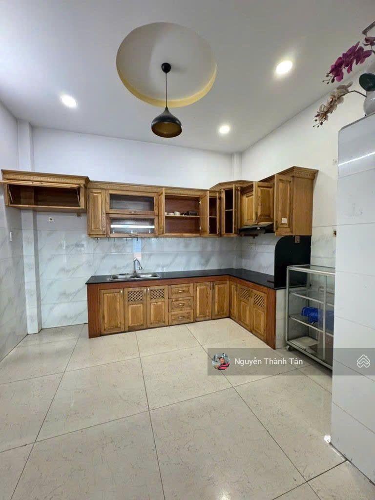 Gò Vấp, Hẻm xe hơi đỗ cửa, nhà chắc chắn, chính chủ gửi bán