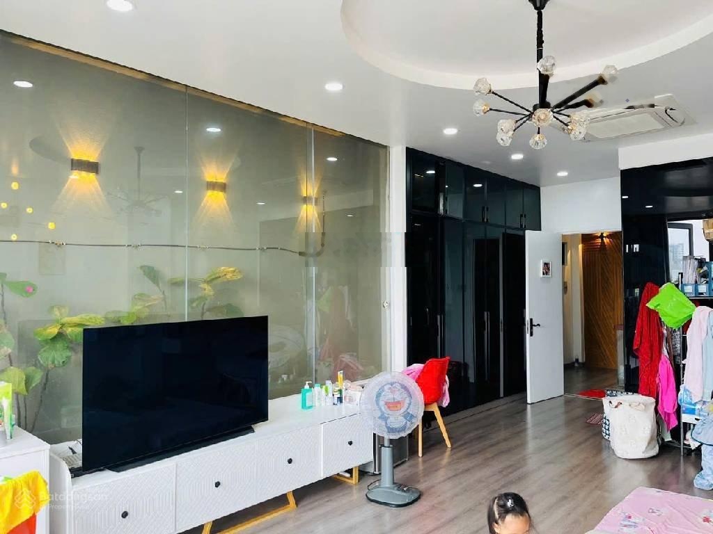 Bán nhà riêng tại Thạnh Lộc 8, phường An Phú Đông, 6,7 tỷ, 54m2, 5 tầng, 3PN, 3WC