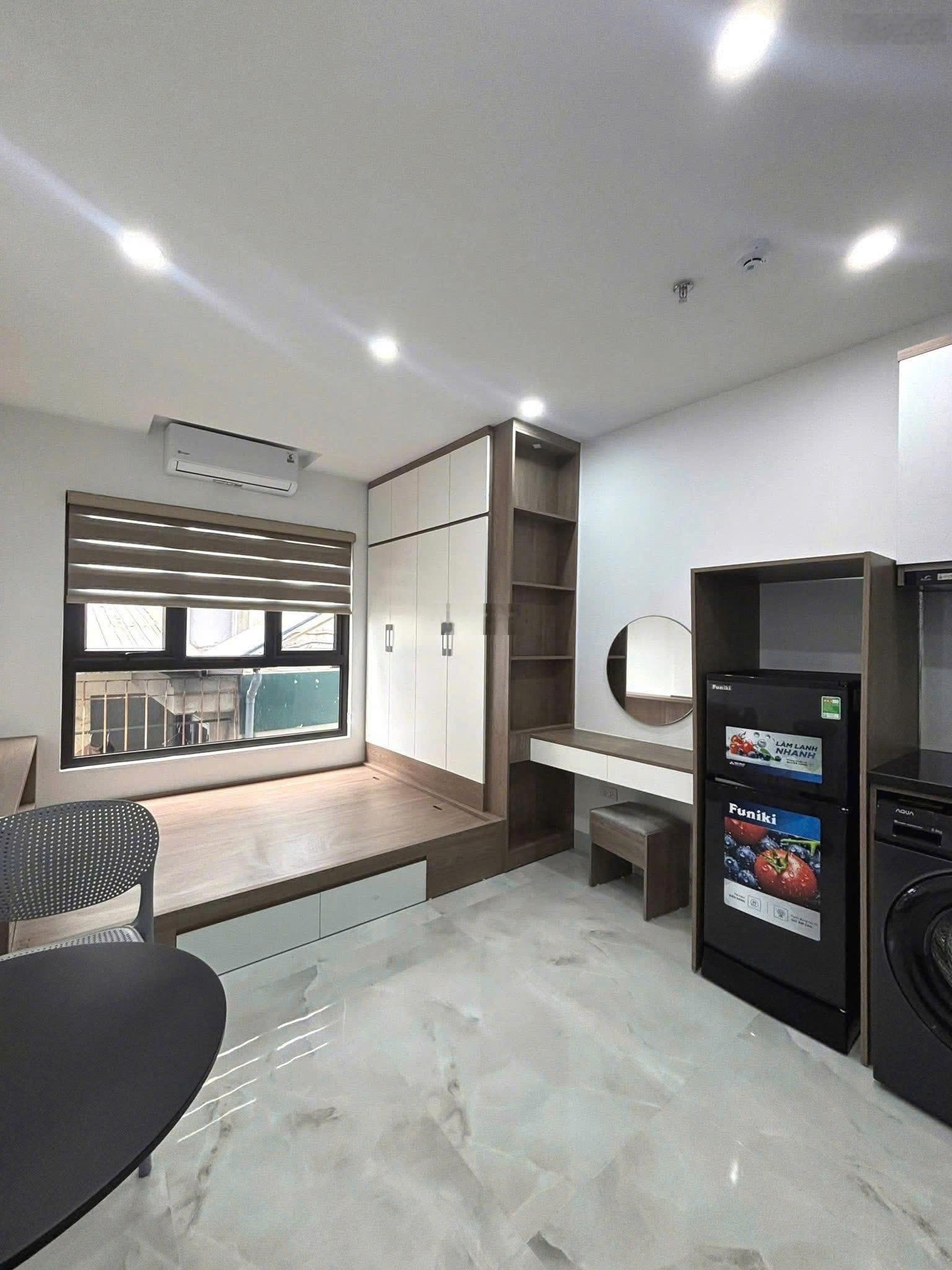 Bán gấp chung cư mini sát mặt phố Xã Đàn - thang máy - doanh thu gần 1 tỷ/năm