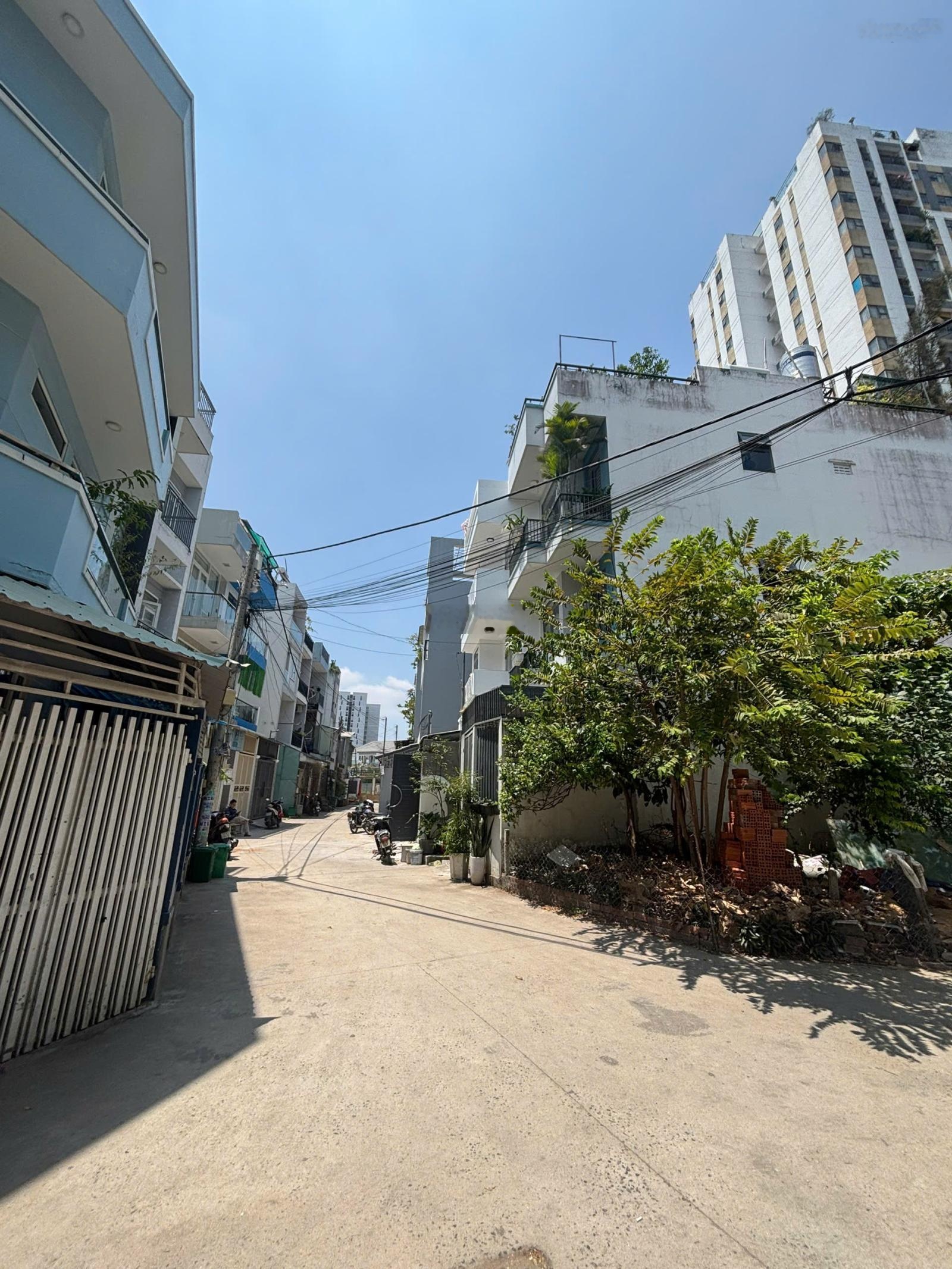 Bán đất tại Liên Phường, giá siêu hời 6,3 tỷ, 52,4 m2, p Phước Long B, TP.HCM