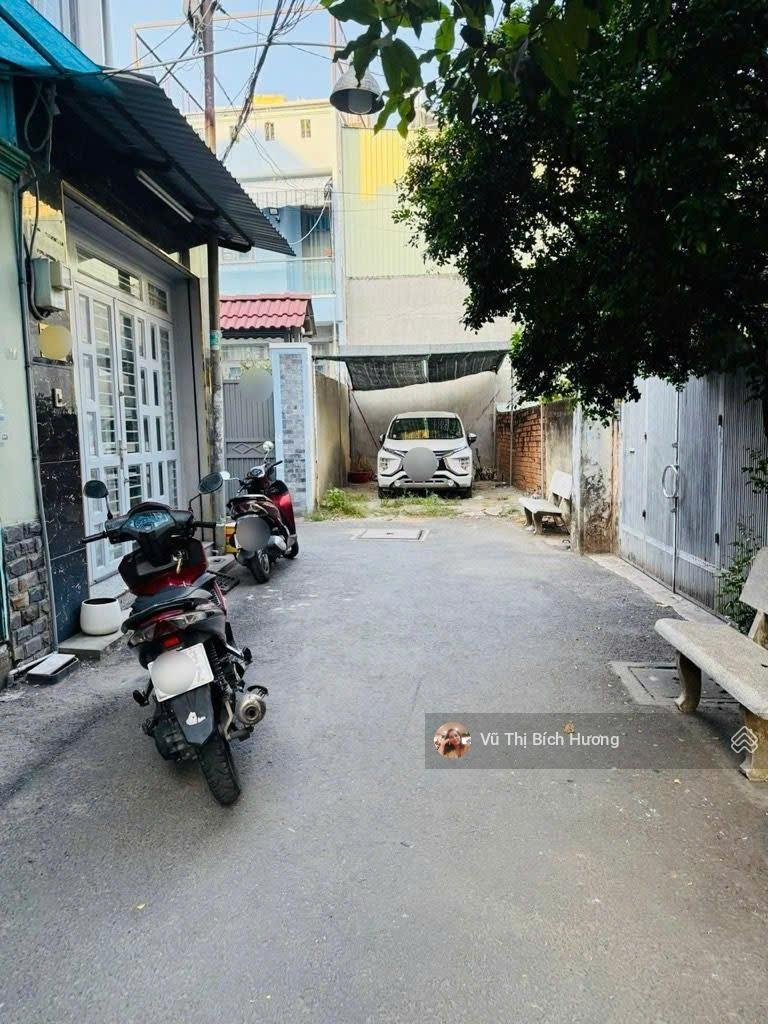 Bán gấp - bán rẻ - nhà đường xe tải - khu phân lô - mới xây - tiện làm văn phòng hoặc ở lâu dài