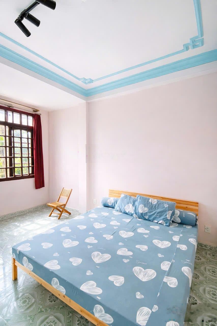 Chính chủ bán nhanh MTKD 30m Nguyễn Văn Lượng DTS 115m2 ngang 4.2m ngay CV Gò Vấp 11 tỷ. 0902675790