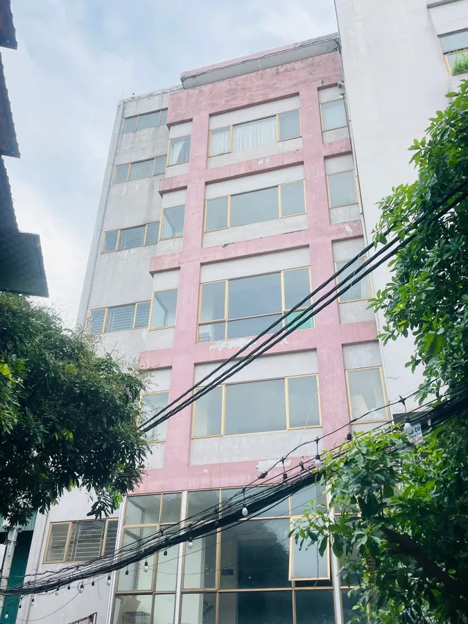 Cần bán nhà mặt phố Ngọc Thụy 95m2, 6 tầng thang máy MT rộng kinh doanh 33 tỷ